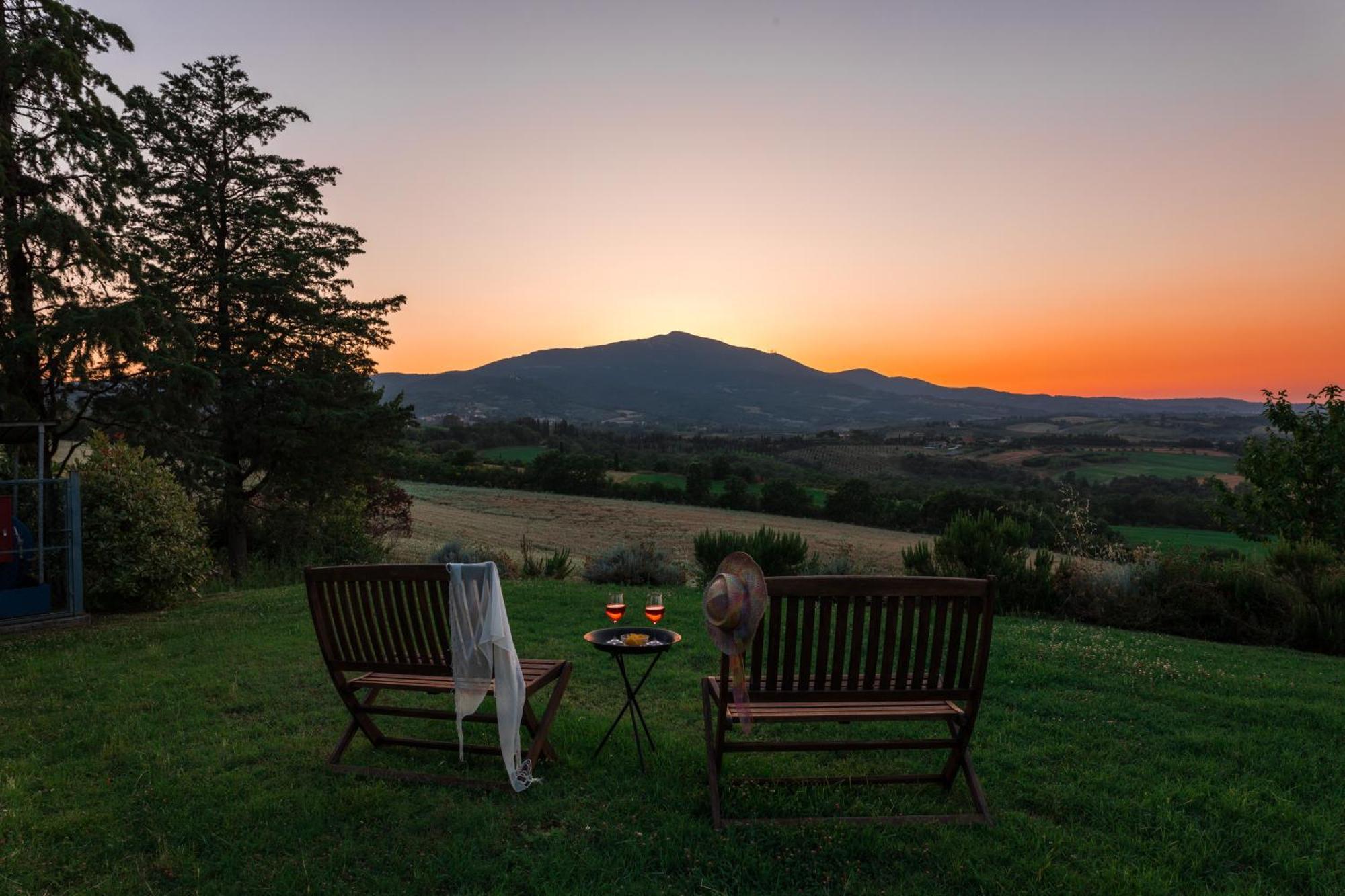 Agriturismo Spazzavento Palazzone ภายนอก รูปภาพ