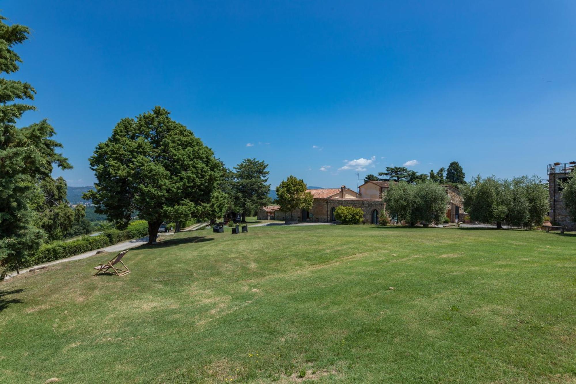 Agriturismo Spazzavento Palazzone ภายนอก รูปภาพ