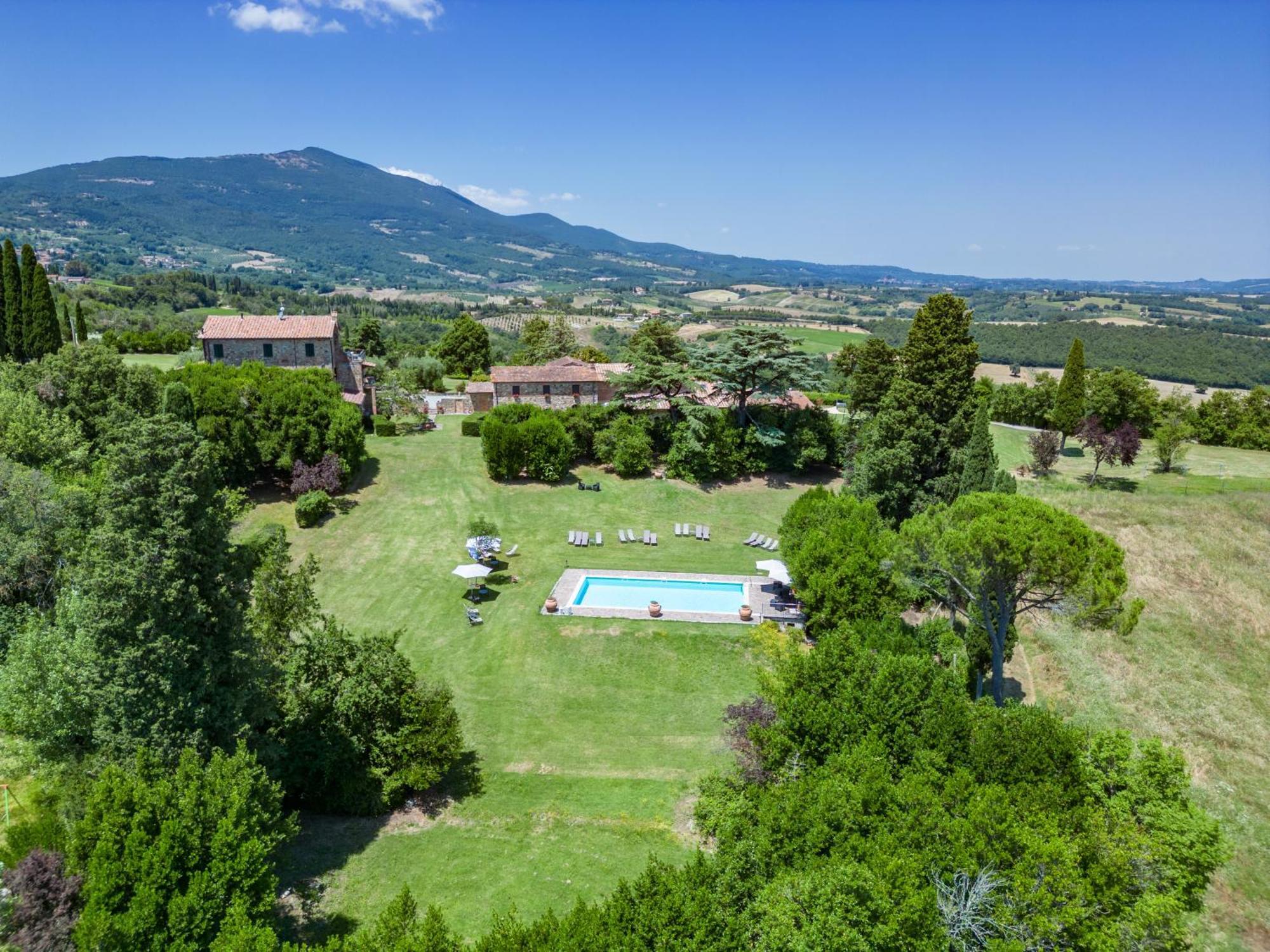 Agriturismo Spazzavento Palazzone ภายนอก รูปภาพ