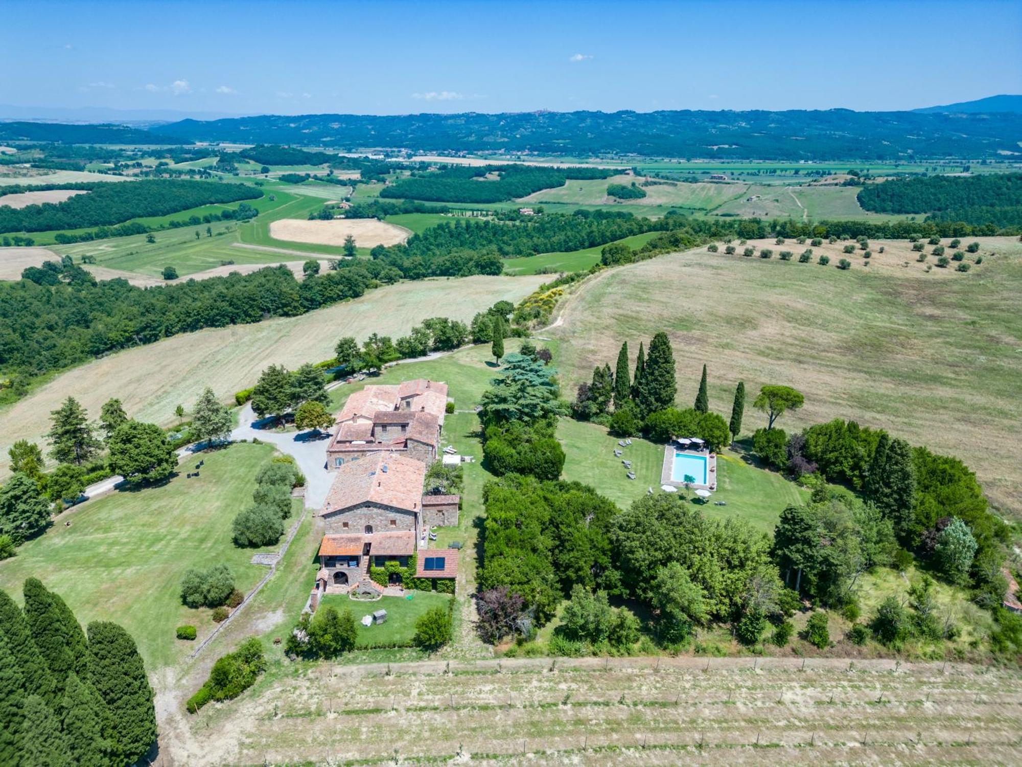 Agriturismo Spazzavento Palazzone ภายนอก รูปภาพ